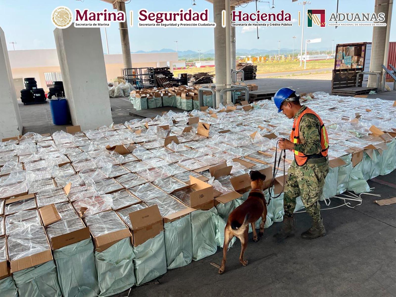 Autoridades federales decomisaron casi 10 millones de cigarrillos apócrifos durante una revisión aduanera en Lázaro Cárdenas, Michoacán.